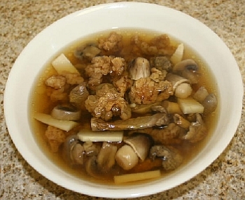 Vegetarian Shark Fin and Mushrooms Stir Fry