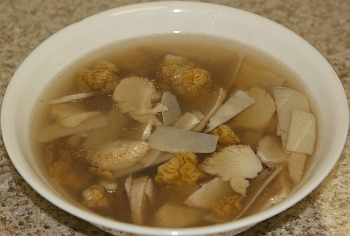 Vegetarian Shark Fin and Mushrooms Stir Fry